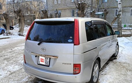 Toyota ISis I, 2008 год, 900 000 рублей, 5 фотография