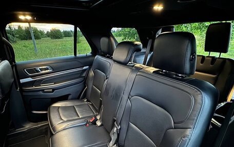 Ford Explorer VI, 2019 год, 3 200 000 рублей, 12 фотография