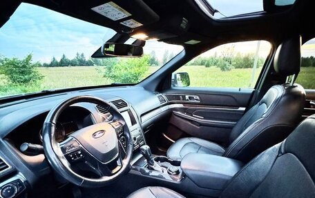 Ford Explorer VI, 2019 год, 3 200 000 рублей, 13 фотография