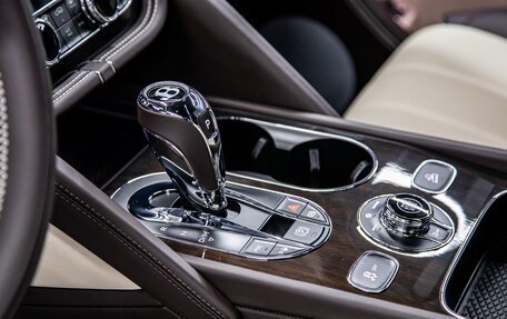 Bentley Bentayga I, 2021 год, 28 888 888 рублей, 16 фотография