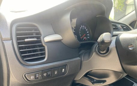 KIA Rio IV, 2019 год, 1 389 000 рублей, 9 фотография