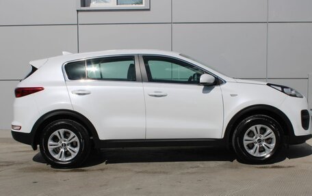 KIA Sportage IV рестайлинг, 2018 год, 1 990 000 рублей, 5 фотография