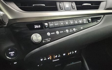 Lexus ES VII, 2021 год, 3 630 000 рублей, 7 фотография
