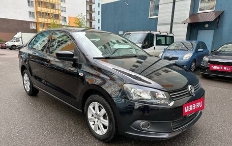 Volkswagen Polo VI (EU Market), 2013 год, 885 000 рублей, 2 фотография