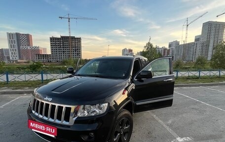 Jeep Grand Cherokee, 2012 год, 2 100 000 рублей, 37 фотография