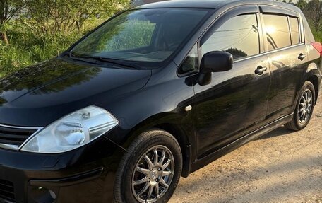 Nissan Tiida, 2010 год, 560 000 рублей, 2 фотография