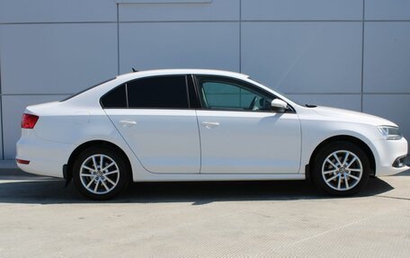 Volkswagen Jetta VI, 2011 год, 849 000 рублей, 5 фотография