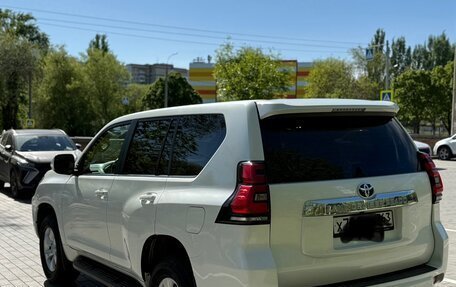 Toyota Land Cruiser Prado 150 рестайлинг 2, 2021 год, 5 000 000 рублей, 11 фотография