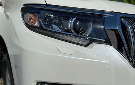 Toyota Land Cruiser Prado 150 рестайлинг 2, 2021 год, 5 000 000 рублей, 22 фотография
