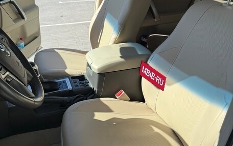 Toyota Land Cruiser Prado 150 рестайлинг 2, 2021 год, 5 000 000 рублей, 18 фотография