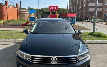 Volkswagen Passat B8 рестайлинг, 2016 год, 2 550 000 рублей, 1 фотография
