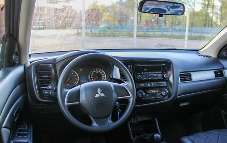 Mitsubishi Outlander III рестайлинг 3, 2012 год, 1 510 000 рублей, 11 фотография
