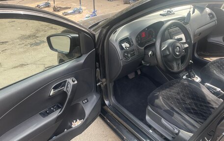 Volkswagen Polo VI (EU Market), 2011 год, 685 000 рублей, 14 фотография