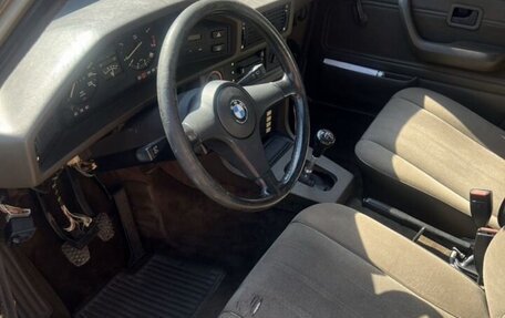 BMW 5 серия, 1985 год, 1 400 000 рублей, 8 фотография