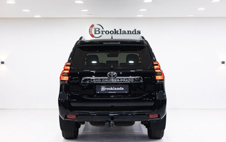 Toyota Land Cruiser Prado 150 рестайлинг 2, 2019 год, 5 790 000 рублей, 5 фотография