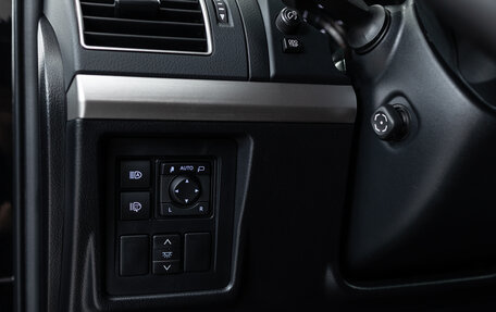Toyota Land Cruiser Prado 150 рестайлинг 2, 2019 год, 5 790 000 рублей, 14 фотография