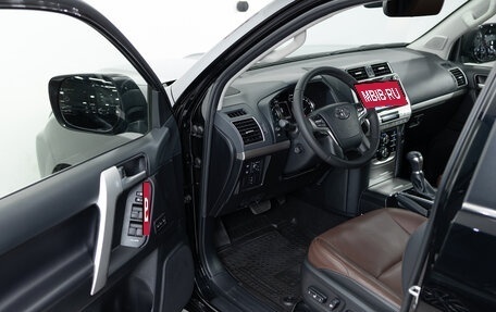 Toyota Land Cruiser Prado 150 рестайлинг 2, 2019 год, 5 790 000 рублей, 7 фотография