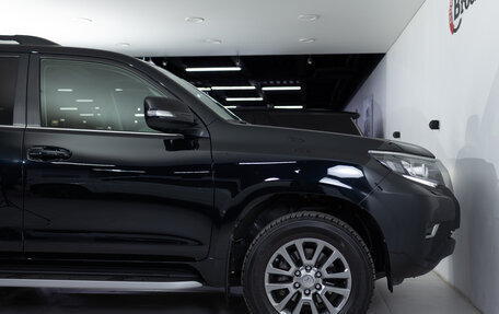 Toyota Land Cruiser Prado 150 рестайлинг 2, 2019 год, 5 790 000 рублей, 30 фотография