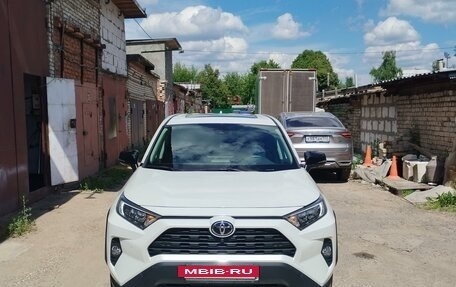 Toyota RAV4, 2022 год, 3 650 000 рублей, 4 фотография