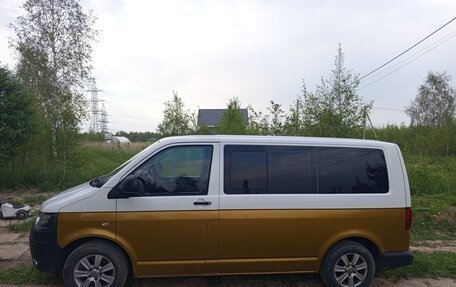 Volkswagen Multivan T5, 2010 год, 2 200 000 рублей, 2 фотография