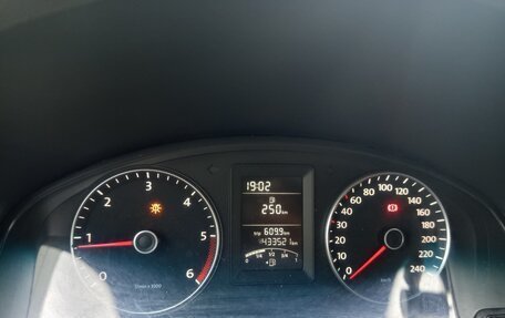 Volkswagen Multivan T5, 2010 год, 2 200 000 рублей, 17 фотография