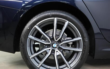 BMW 3 серия, 2024 год, 6 750 000 рублей, 14 фотография