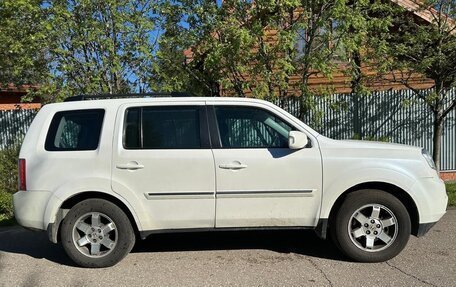Honda Pilot III рестайлинг, 2013 год, 2 000 000 рублей, 4 фотография