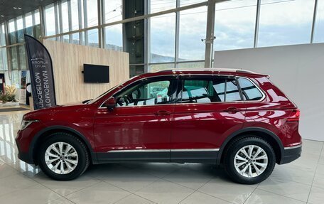Volkswagen Tiguan II, 2020 год, 3 300 000 рублей, 2 фотография