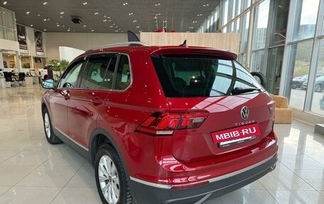 Volkswagen Tiguan II, 2020 год, 3 300 000 рублей, 3 фотография