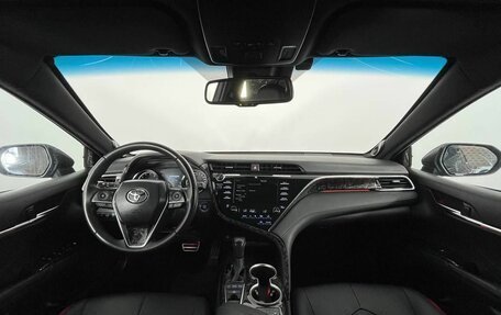 Toyota Camry, 2020 год, 2 980 000 рублей, 15 фотография