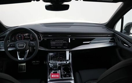 Audi Q7, 2024 год, 16 600 000 рублей, 10 фотография