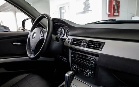 BMW 3 серия, 2011 год, 928 000 рублей, 19 фотография