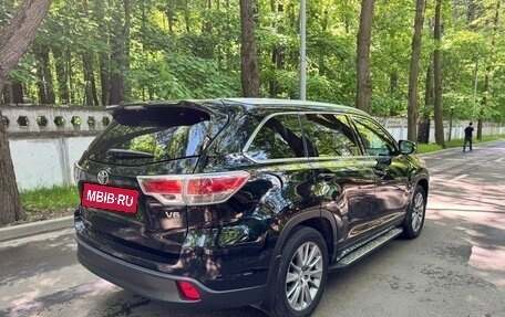 Toyota Highlander III, 2014 год, 2 950 000 рублей, 4 фотография