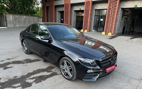 Mercedes-Benz E-Класс, 2018 год, 3 580 000 рублей, 1 фотография