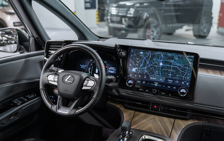 Lexus LM, 2024 год, 16 500 000 рублей, 9 фотография