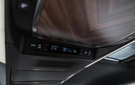 Lexus LM, 2024 год, 16 500 000 рублей, 31 фотография
