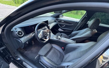 Mercedes-Benz E-Класс, 2018 год, 3 580 000 рублей, 12 фотография