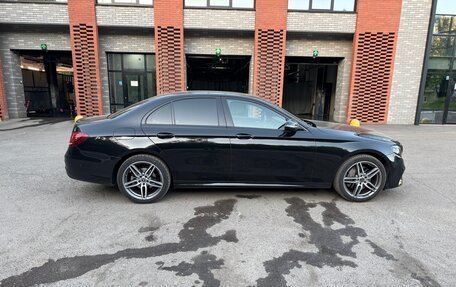 Mercedes-Benz E-Класс, 2018 год, 3 580 000 рублей, 9 фотография