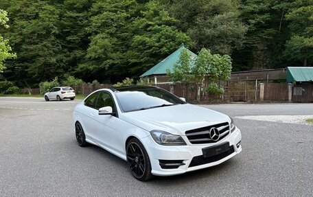Mercedes-Benz C-Класс, 2012 год, 950 000 рублей, 2 фотография