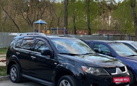 Mitsubishi Outlander III рестайлинг 3, 2008 год, 950 000 рублей, 10 фотография