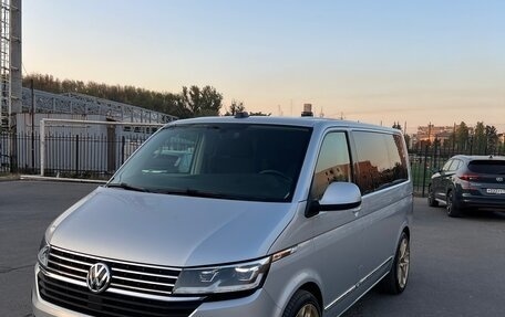 Volkswagen Caravelle T6 рестайлинг, 2020 год, 4 500 000 рублей, 10 фотография