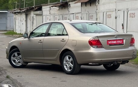 Toyota Camry V40, 2005 год, 728 000 рублей, 2 фотография