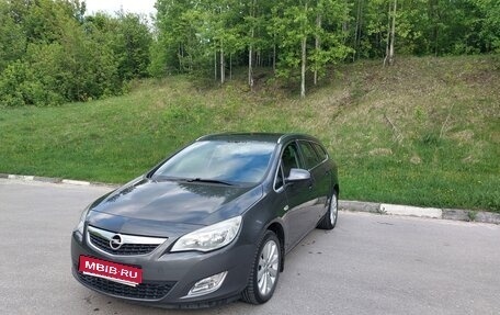 Opel Astra J, 2012 год, 1 010 000 рублей, 1 фотография