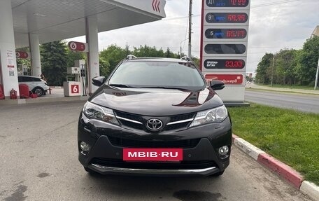 Toyota RAV4, 2014 год, 2 150 000 рублей, 2 фотография