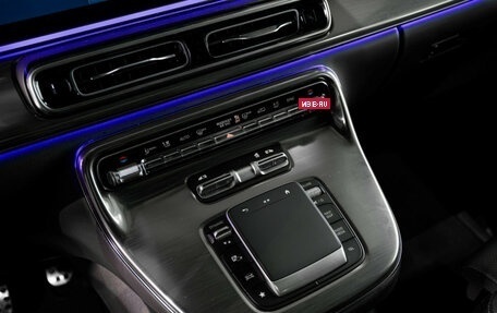 Mercedes-Benz V-Класс, 2024 год, 17 200 000 рублей, 33 фотография