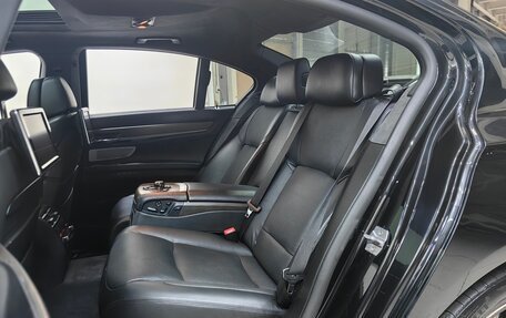 BMW 7 серия, 2013 год, 1 599 000 рублей, 8 фотография