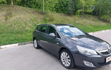 Opel Astra J, 2012 год, 1 010 000 рублей, 2 фотография