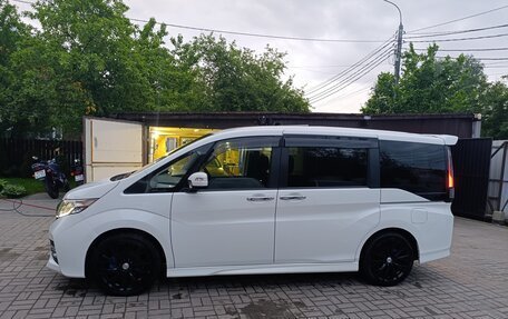 Honda Stepwgn IV, 2015 год, 2 400 000 рублей, 4 фотография