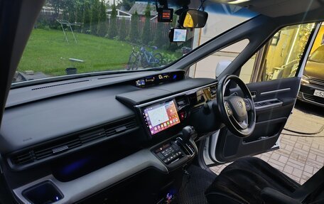 Honda Stepwgn IV, 2015 год, 2 400 000 рублей, 13 фотография