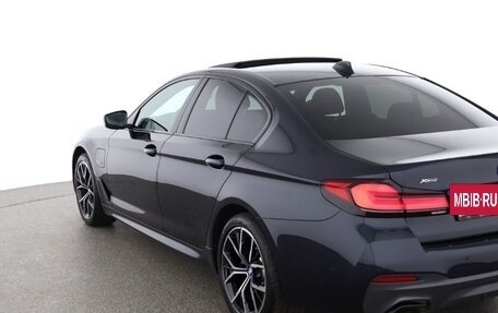 BMW 5 серия, 2020 год, 4 720 000 рублей, 3 фотография